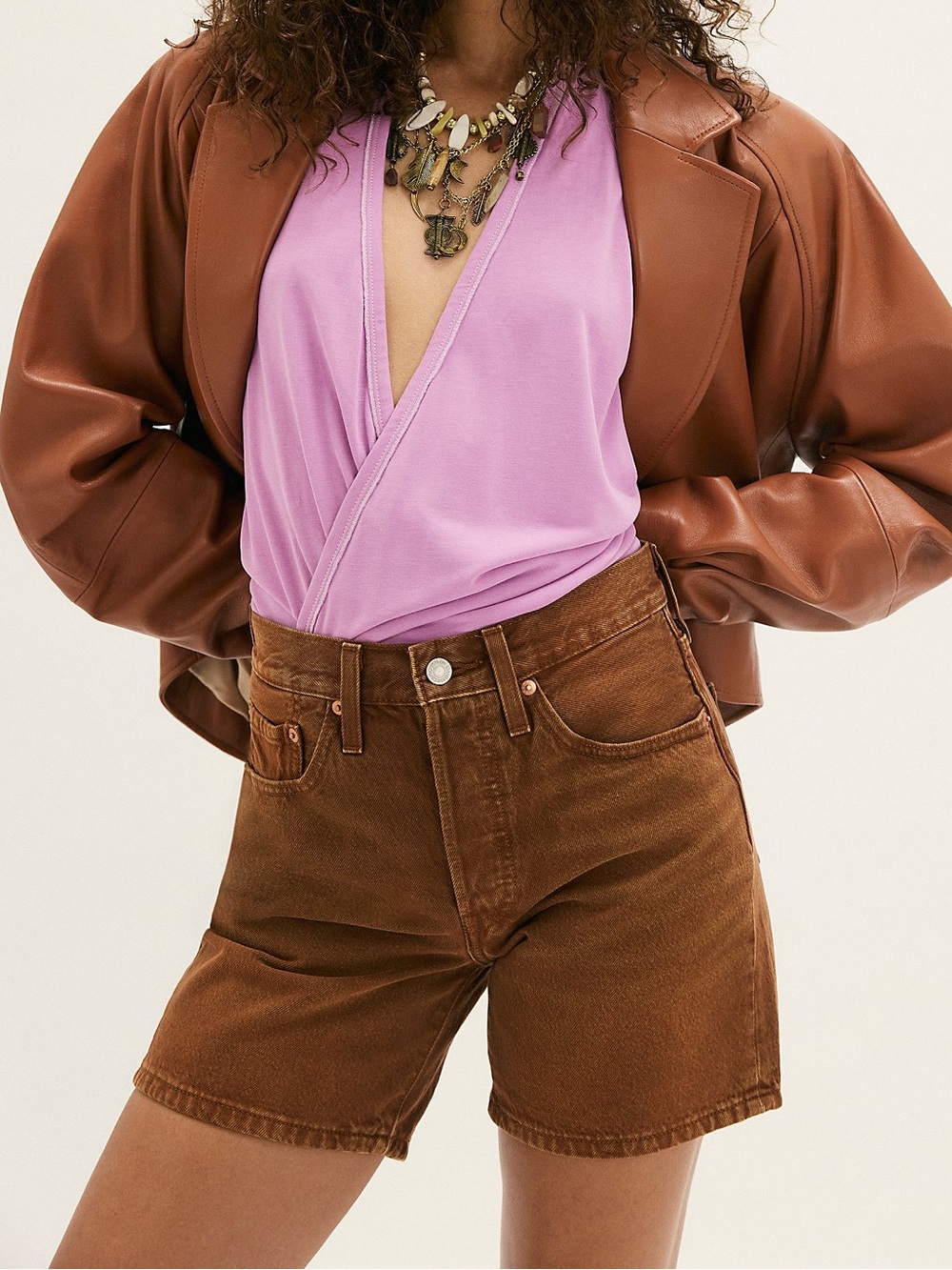 Levi’s 501 Mid Thigh Short - Picture 2 of 4